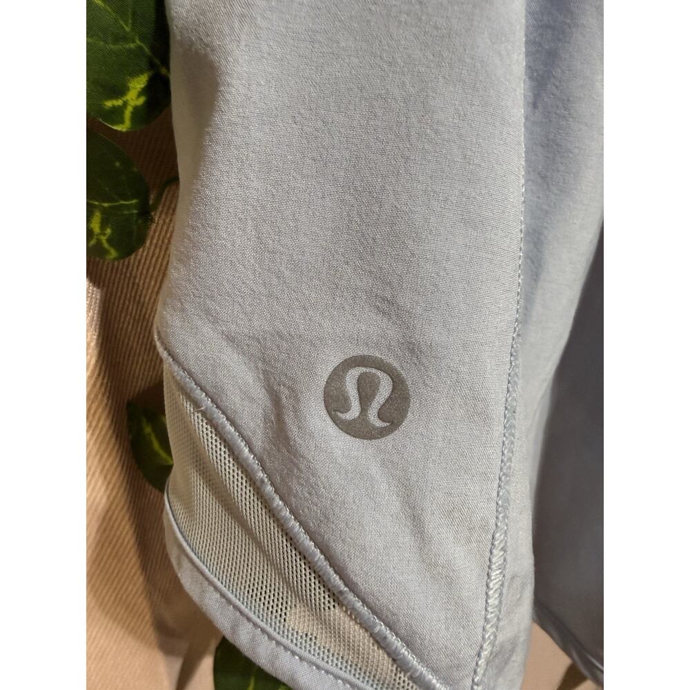 lululemon Women's Hotty Hot light Blue Solid Shorts size 4 - Picture 3 of 4